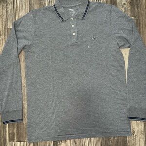 New Men’s American Eagle log sleeve shirt in a size Medium.